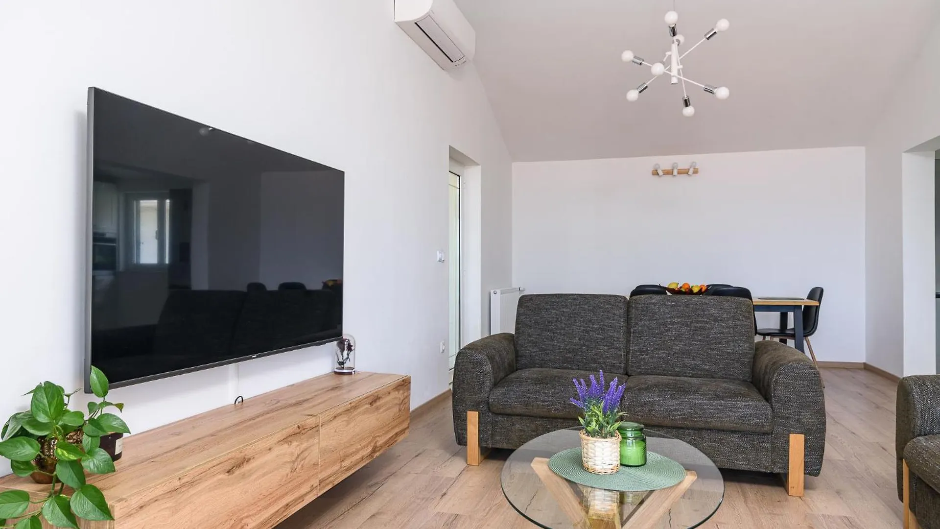 Apartments Eva Трогир 0*,  Хорватия